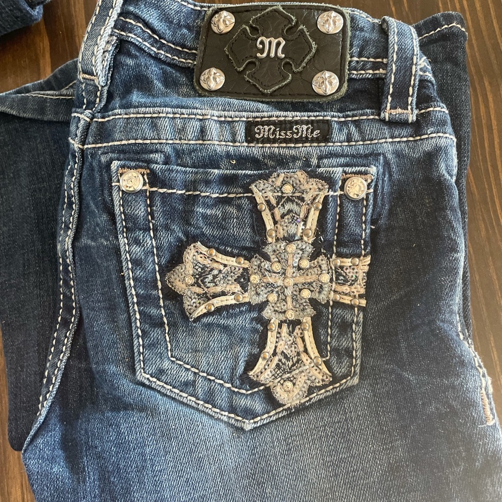 Miss me jeans girls size 10 cross on pocket boot cut
